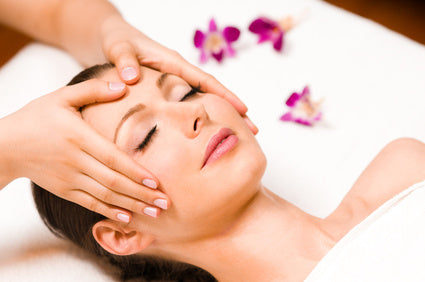 Dash and Glow Express Facial